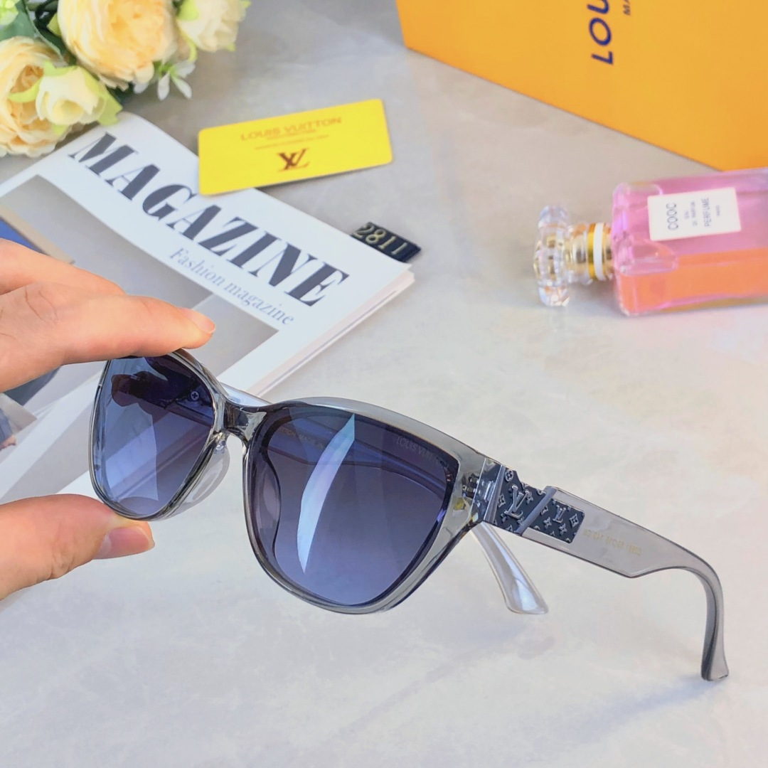 High quality temperament sunscreen sunglasses 2 pcs add : 18030258501 if you need size guide