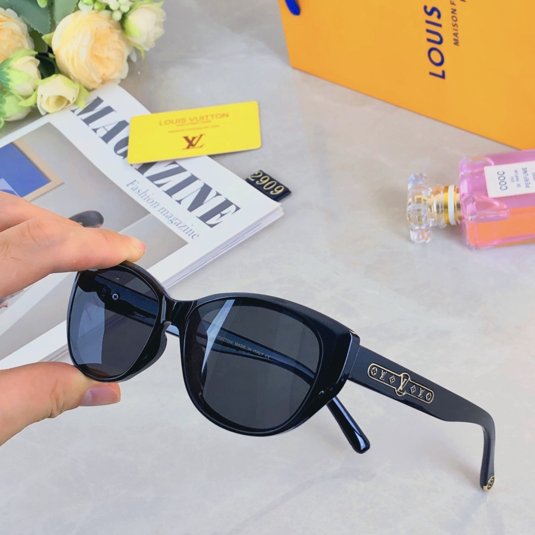 High quality temperament sunscreen sunglasses 2 pcs add : 18030258501 if you need size guide