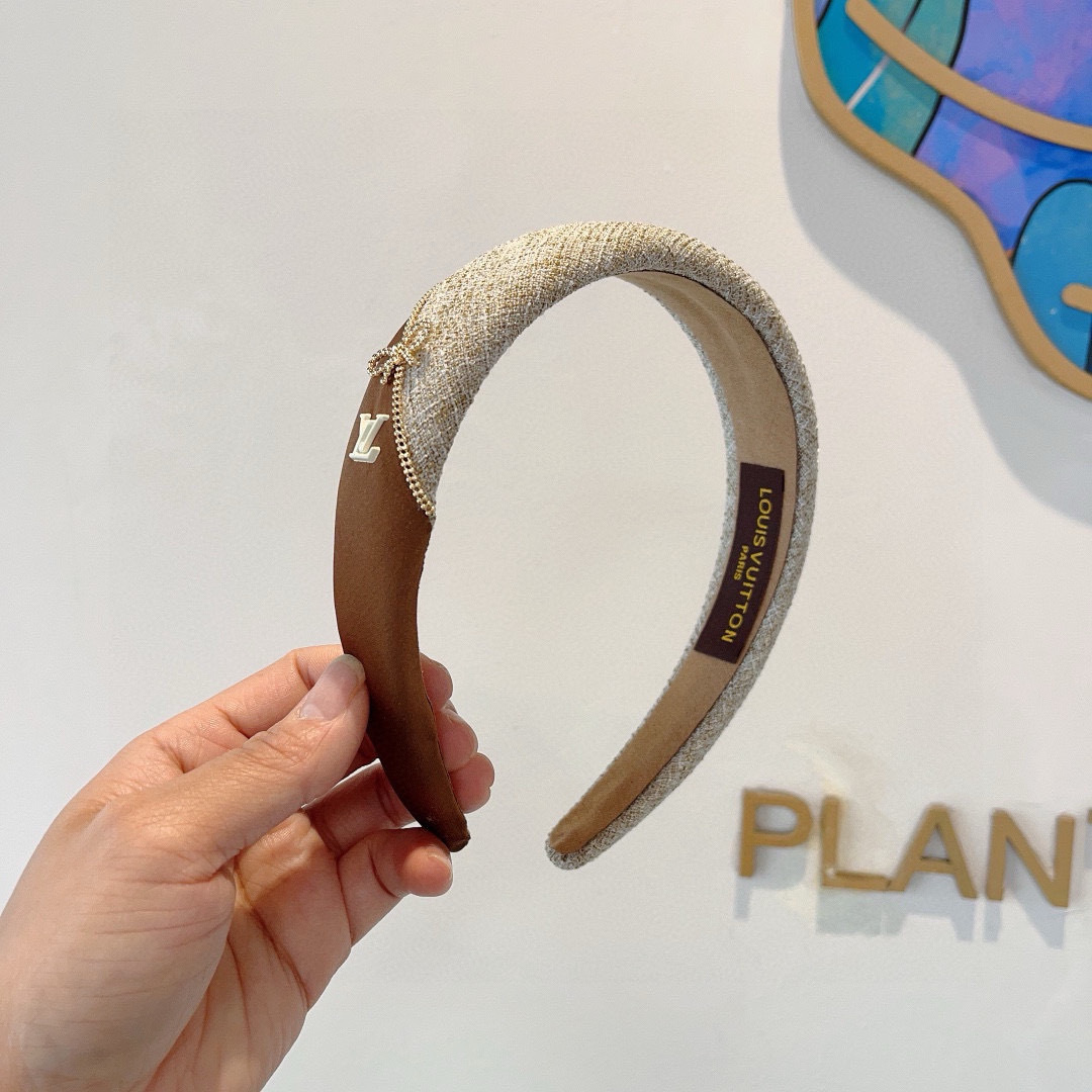 High quality fashionable and versatile headband, please add : 18859952090 if you need size guide