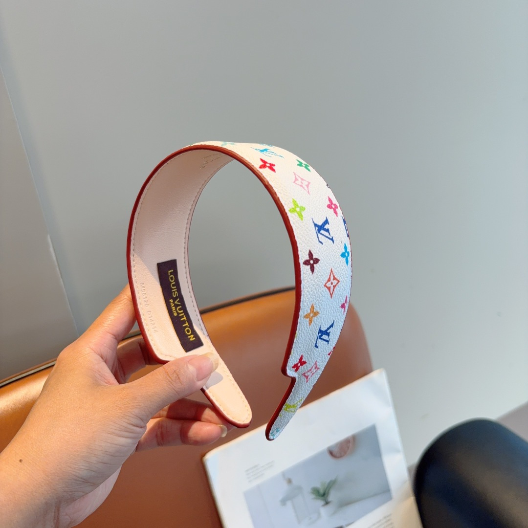 High quality fashionable and versatile headband, please add : 18859952090 if you need size guide