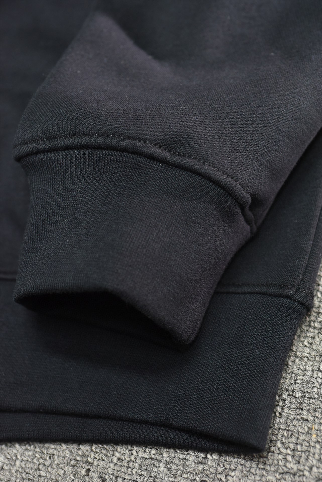 High quality simple color printed fleece round neck hoodie 1 pls add : 18030258501 if you need size guide