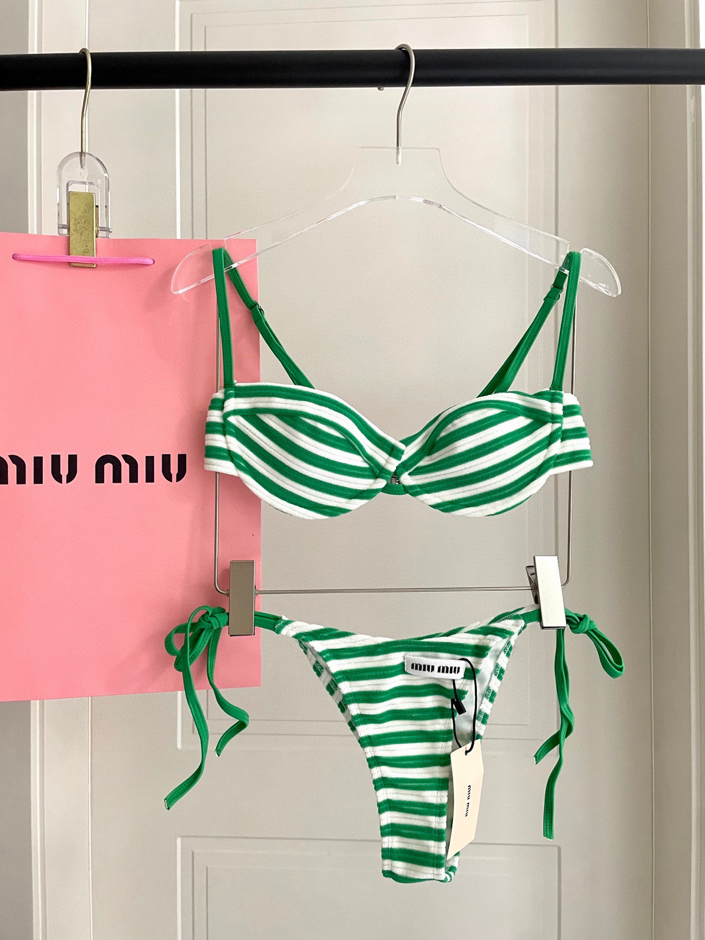 High quality bikini set 2pls add : 18030258501 if you need size guide