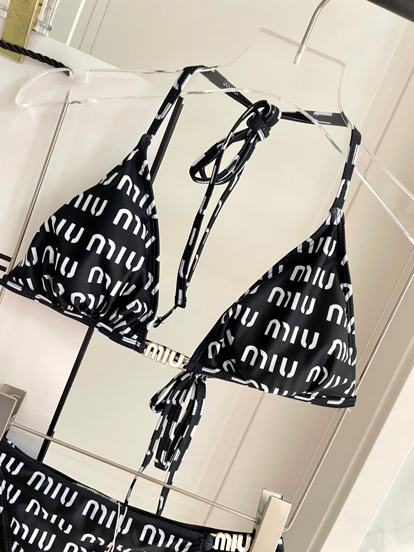 High quality bikini set 2pls add : 18030258501 if you need size guide