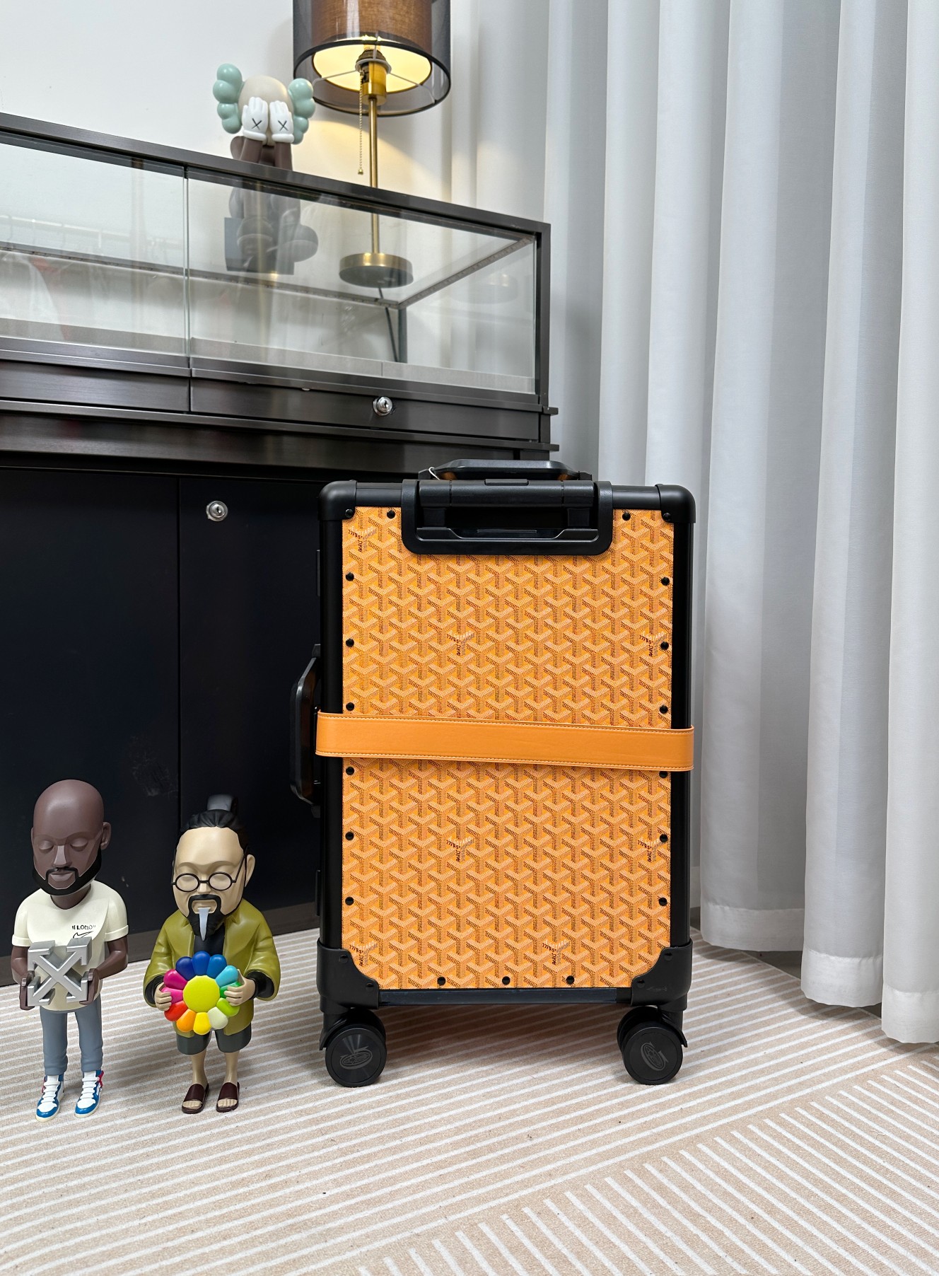 High quality retro password box, universal wheel travel case