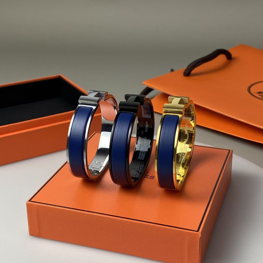 High quality enamel bracelet