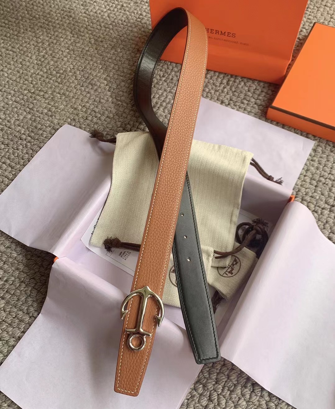 High quality, simple and refined women's waist belt 3 pcs add : 18859952090 if you need size guide