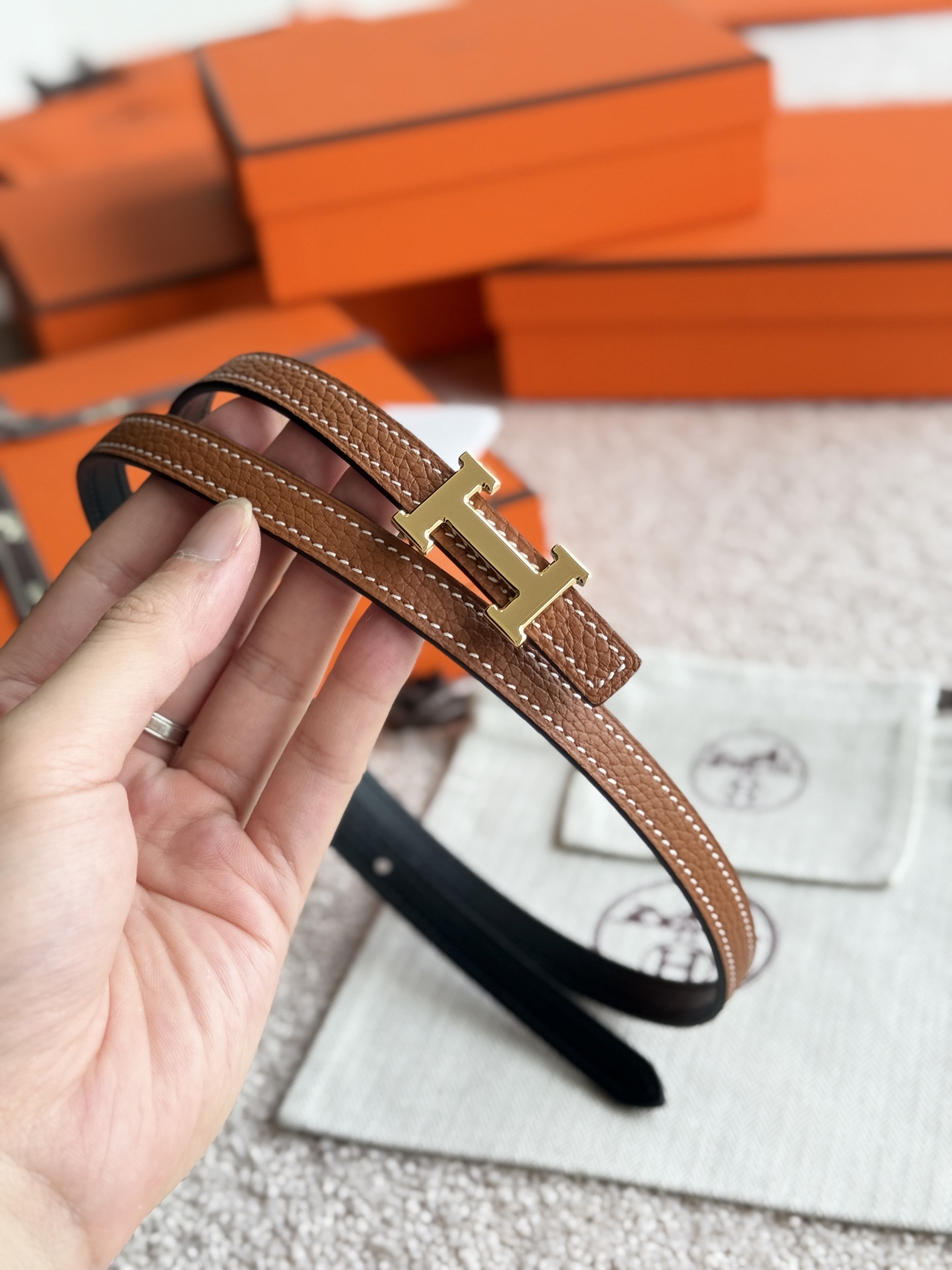 High quality, simple and refined women's waist belt 3 pcs add : 18859952090 if you need size guide