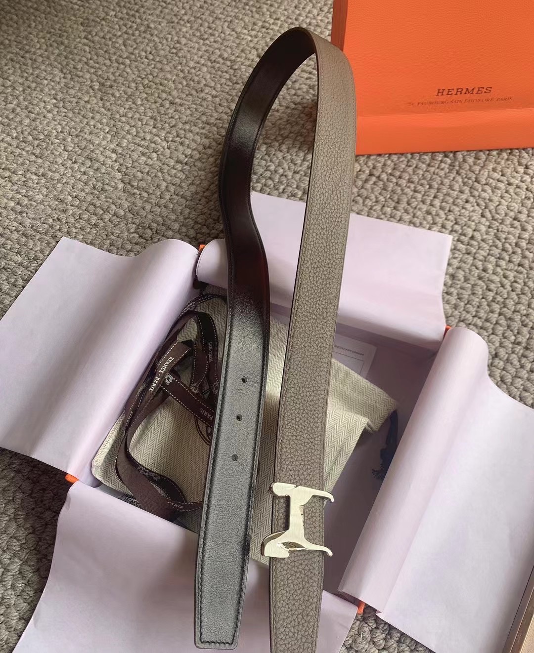 High quality, simple and refined women's waist belt 3 pcs add : 18859952090 if you need size guide