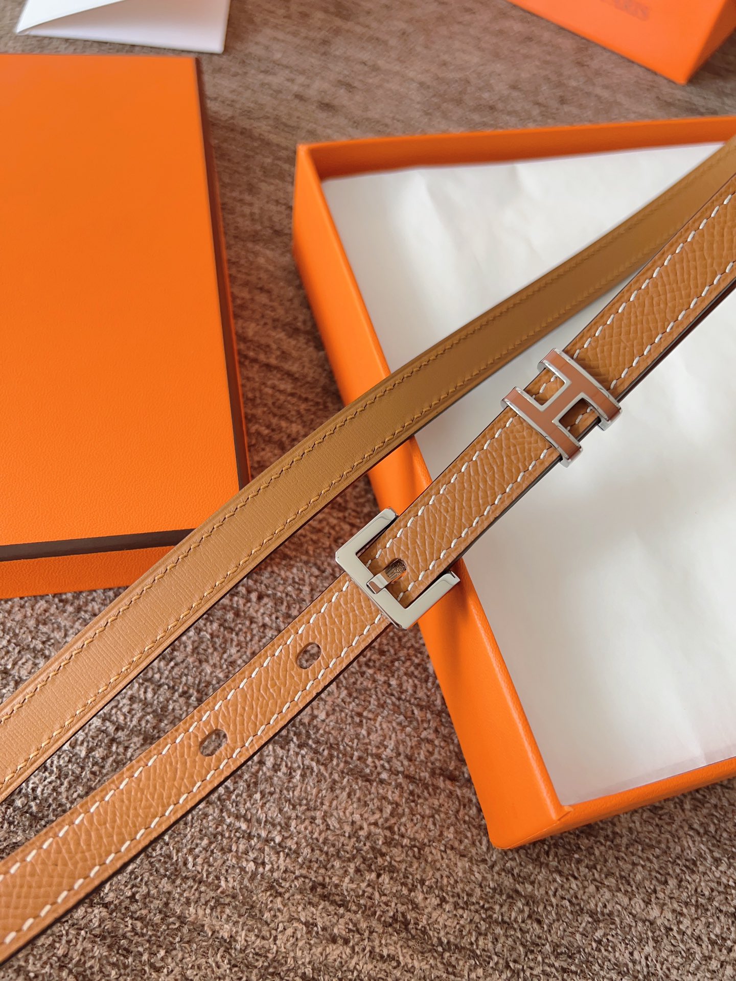 High quality, simple and refined women's waist belt 3 pcs add : 18859952090 if you need size guide