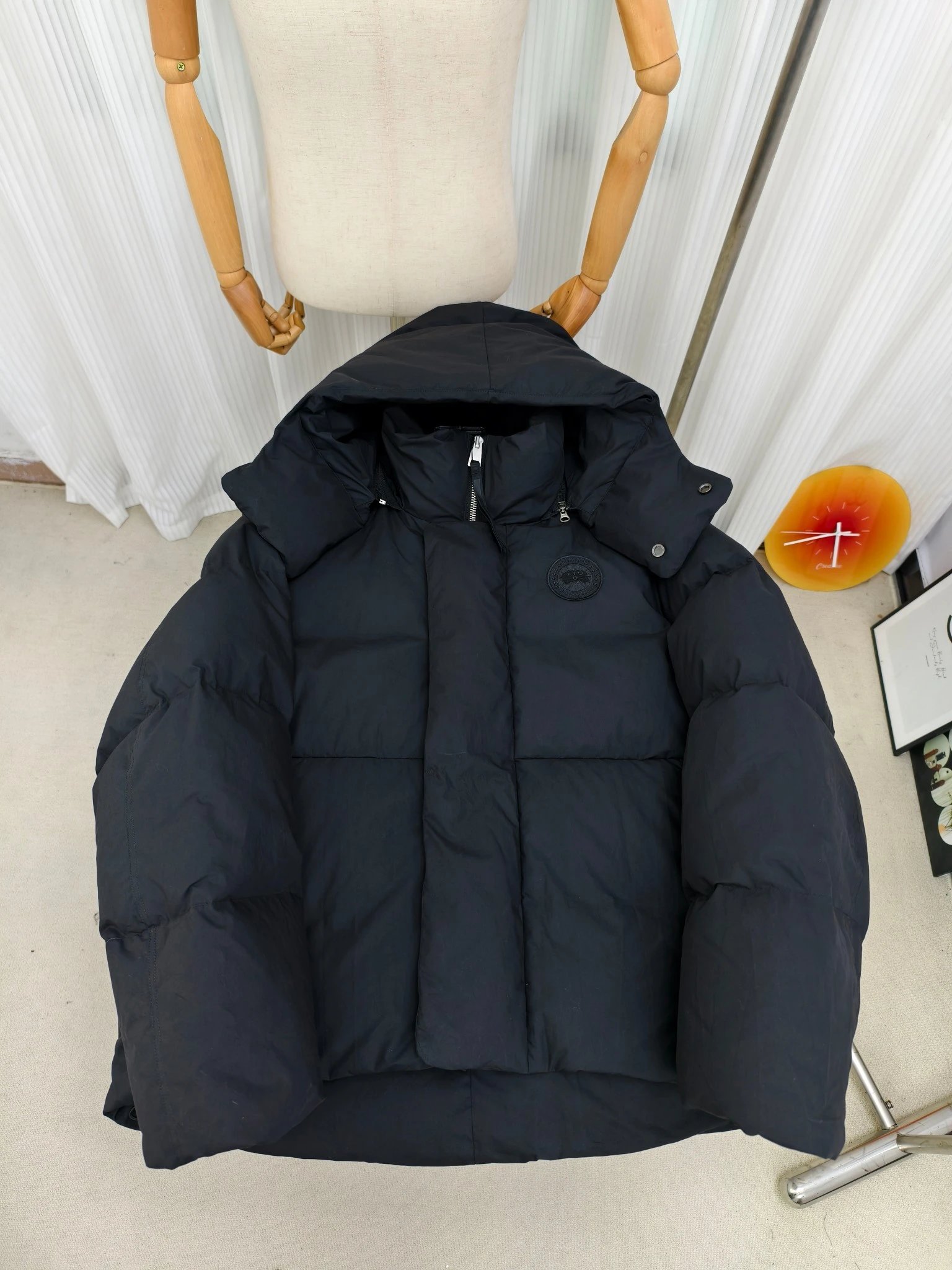 Autumn and winter hooded down jacket