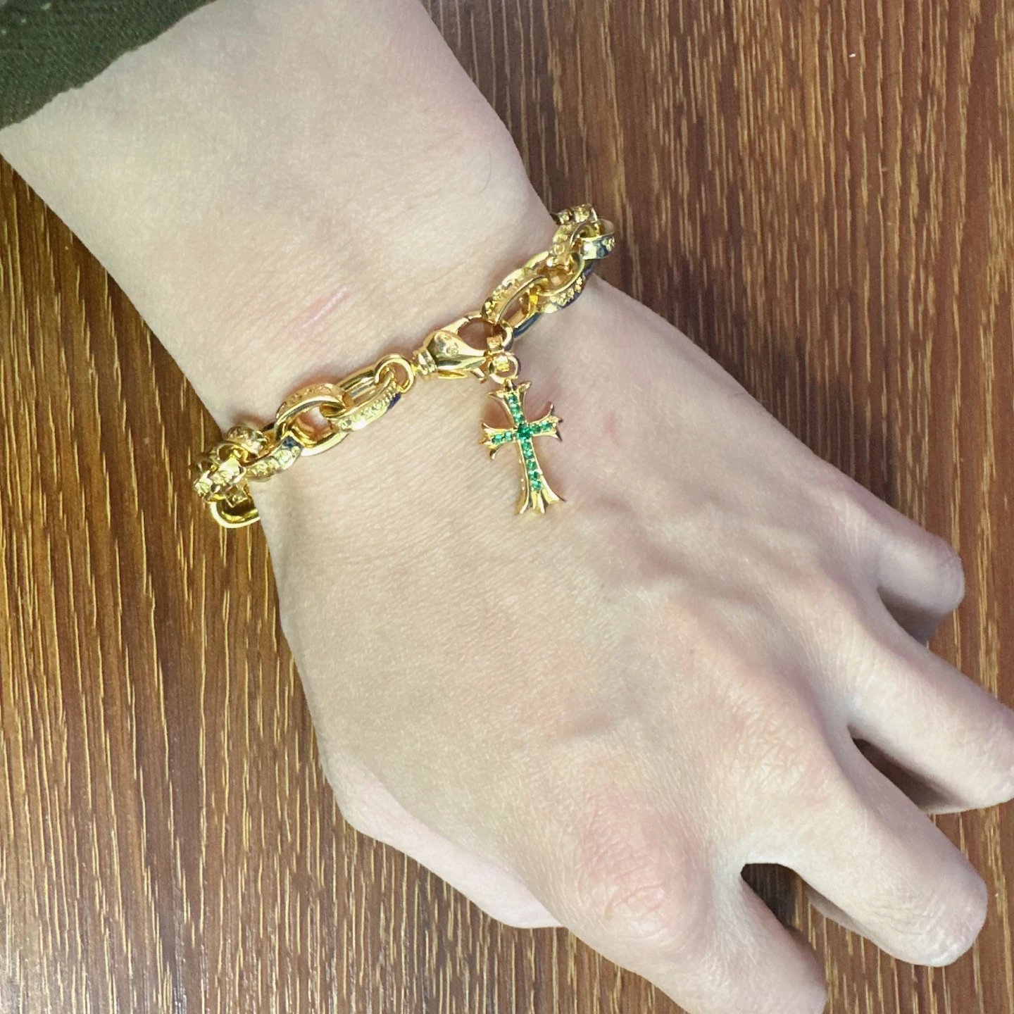 High quality premium gold cross bracelet