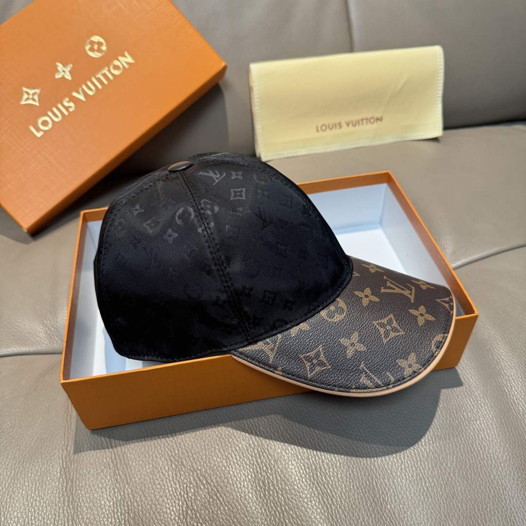 High quality and fashionable baseball cap new 5 pcs add : 18859952090 if you need size guide