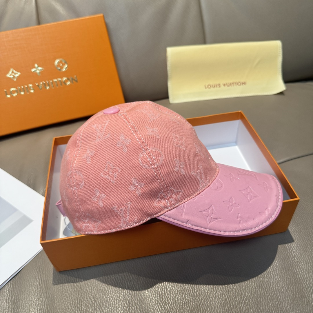 High quality and fashionable baseball cap new 5 pcs add : 18859952090 if you need size guide