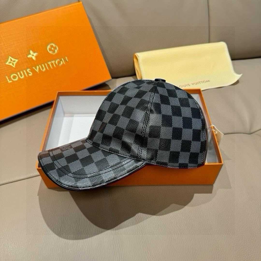 High quality and fashionable baseball cap new 5 pcs add : 18859952090 if you need size guide