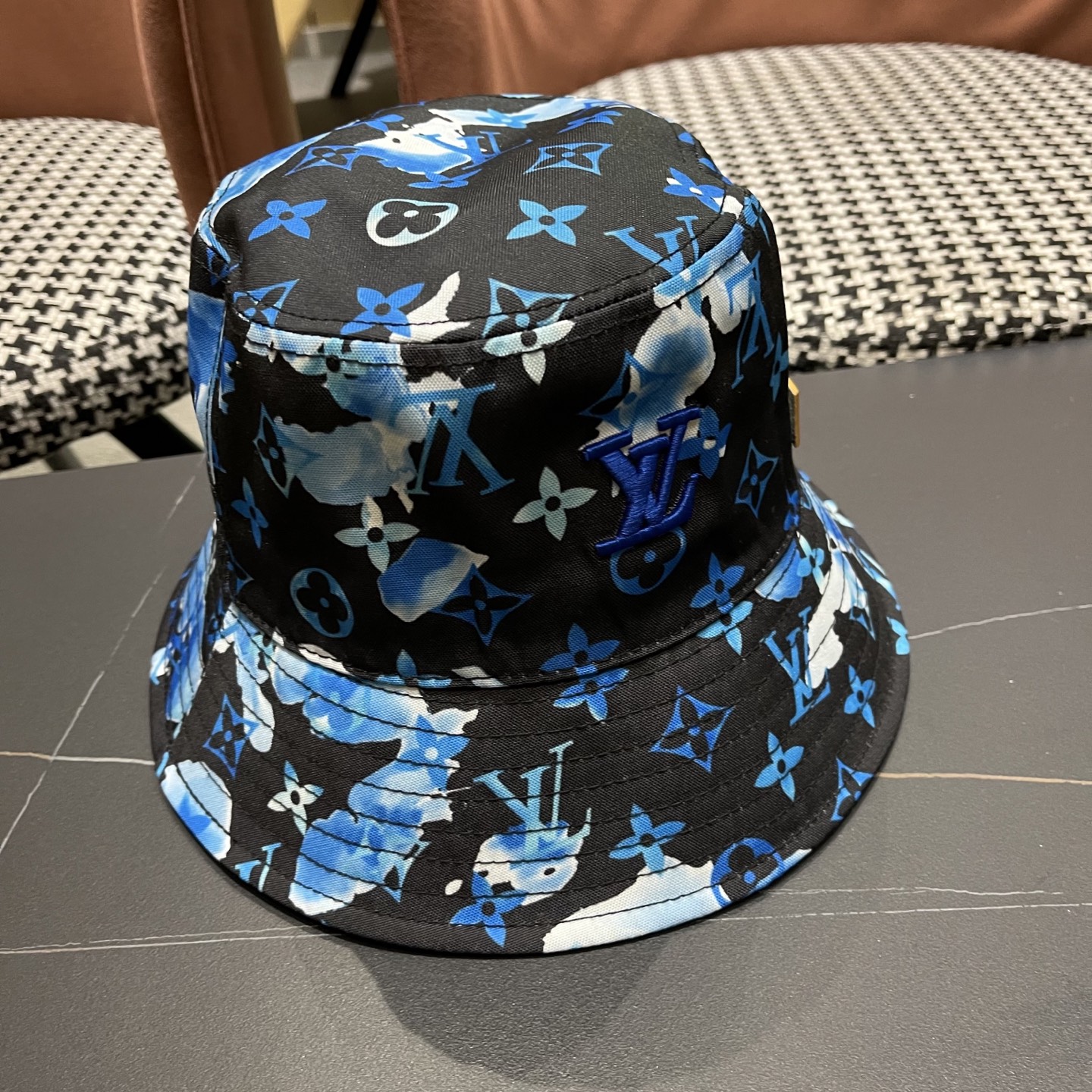 High quality and fashionable sunshade fisherman hat 2 pcs add : 18859952090 if you need size guide