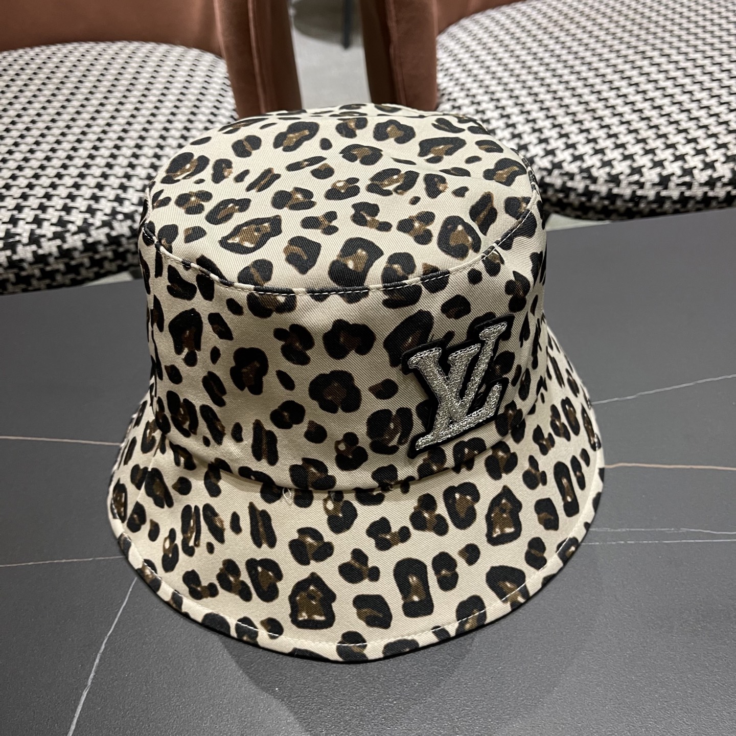 High quality and fashionable sunshade fisherman hat 2 pcs add : 18859952090 if you need size guide