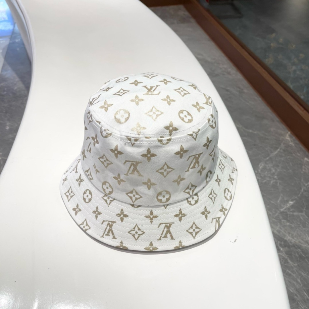 High quality and fashionable sunshade fisherman hat 2 pcs add : 18859952090 if you need size guide