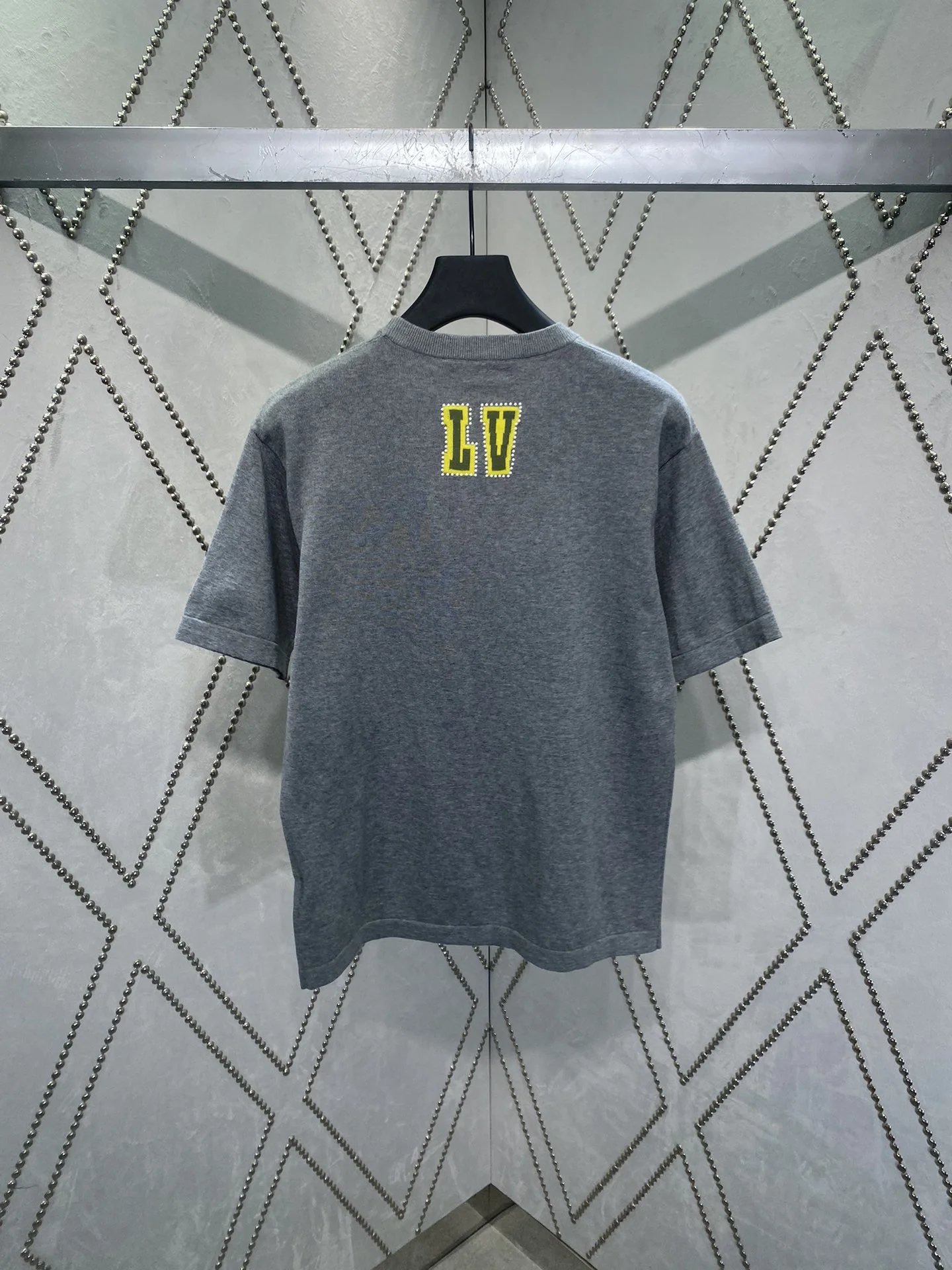 High quality women's chain printed short sleeves, please add : 18859952090 if you need size guidance