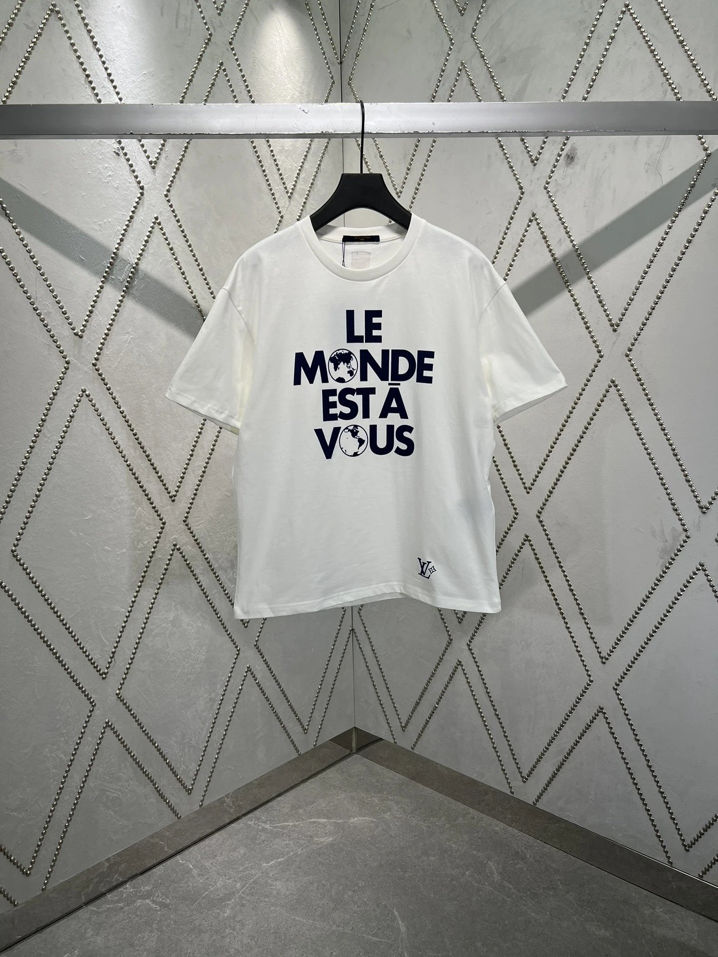 High quality women's chain printed short sleeves, please add : 18859952090 if you need size guidance