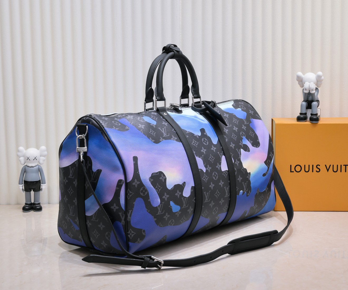 High quality printed large capacity travel bag PLS add : if you need size guide