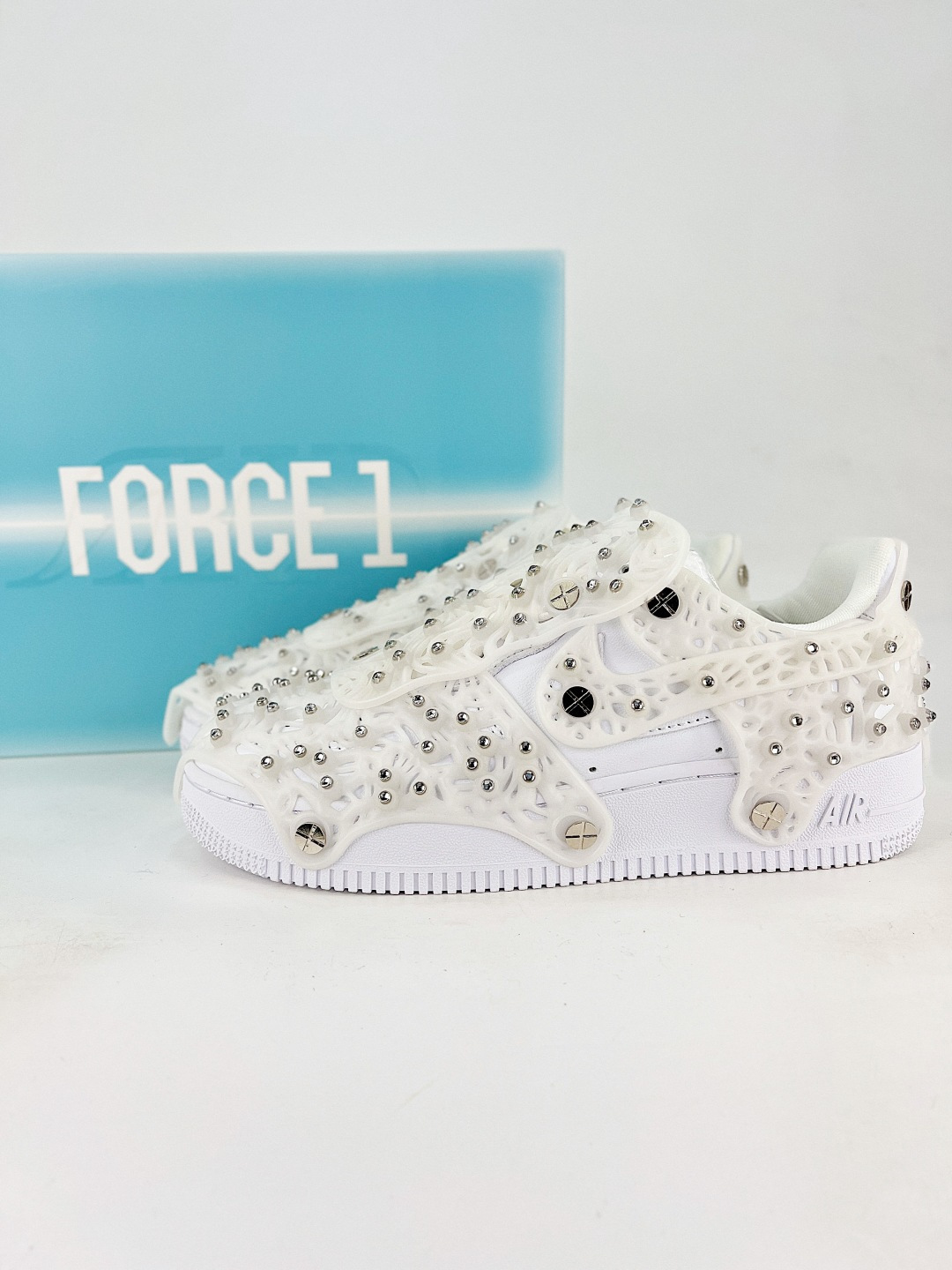 High quality crystal co branded fashionable low top board shoes