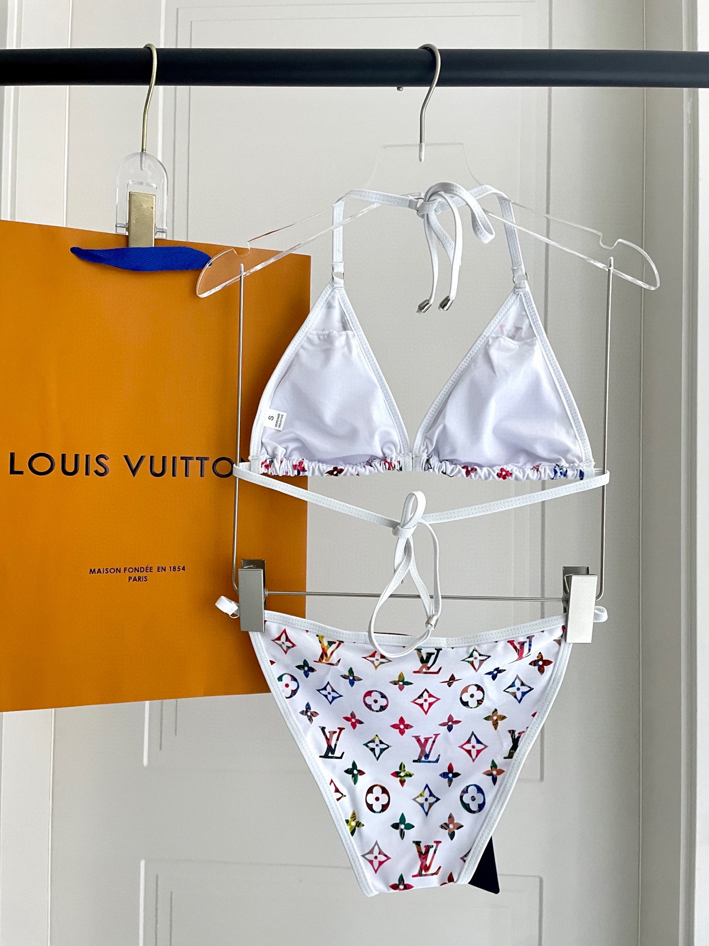 High quality bikini set 6pcs add : 18859952090 if you need size guide