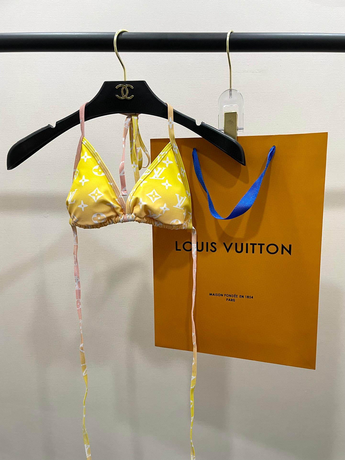 High quality bikini set 6pcs add : 18859952090 if you need size guide