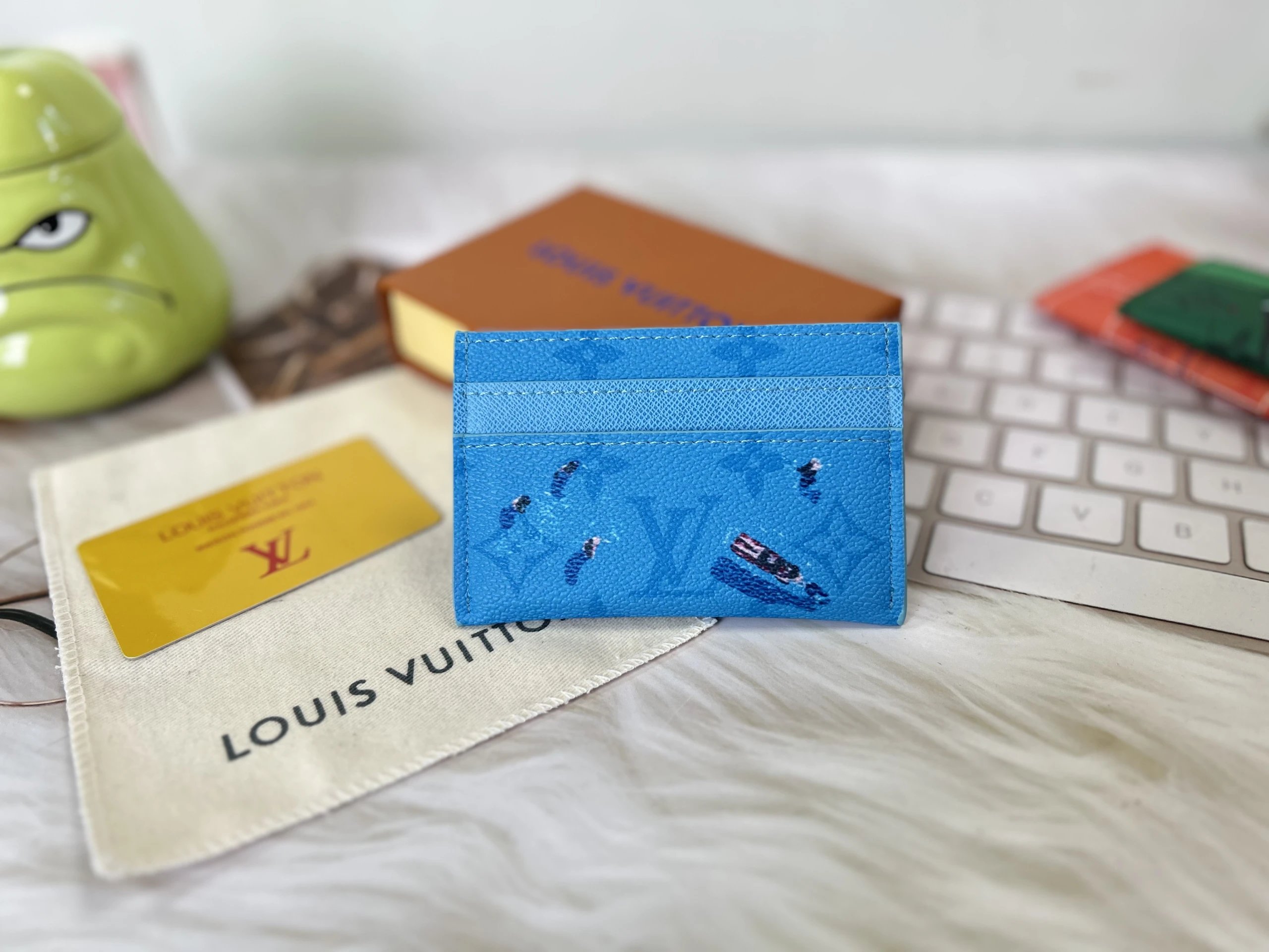 High quality new printed card bag pls add : 18859952090 if you need size guide