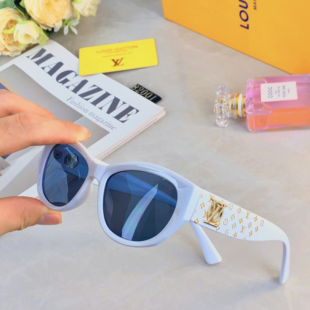 High quality temperament sunscreen sunglasses 2 pcs add : 18030258501 if you need size guide