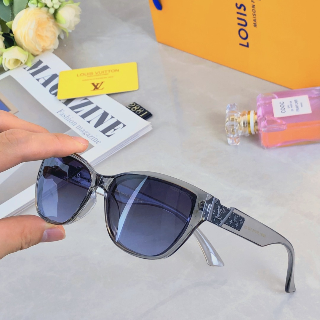High quality temperament sunscreen sunglasses 2 pcs add : 18030258501 if you need size guide