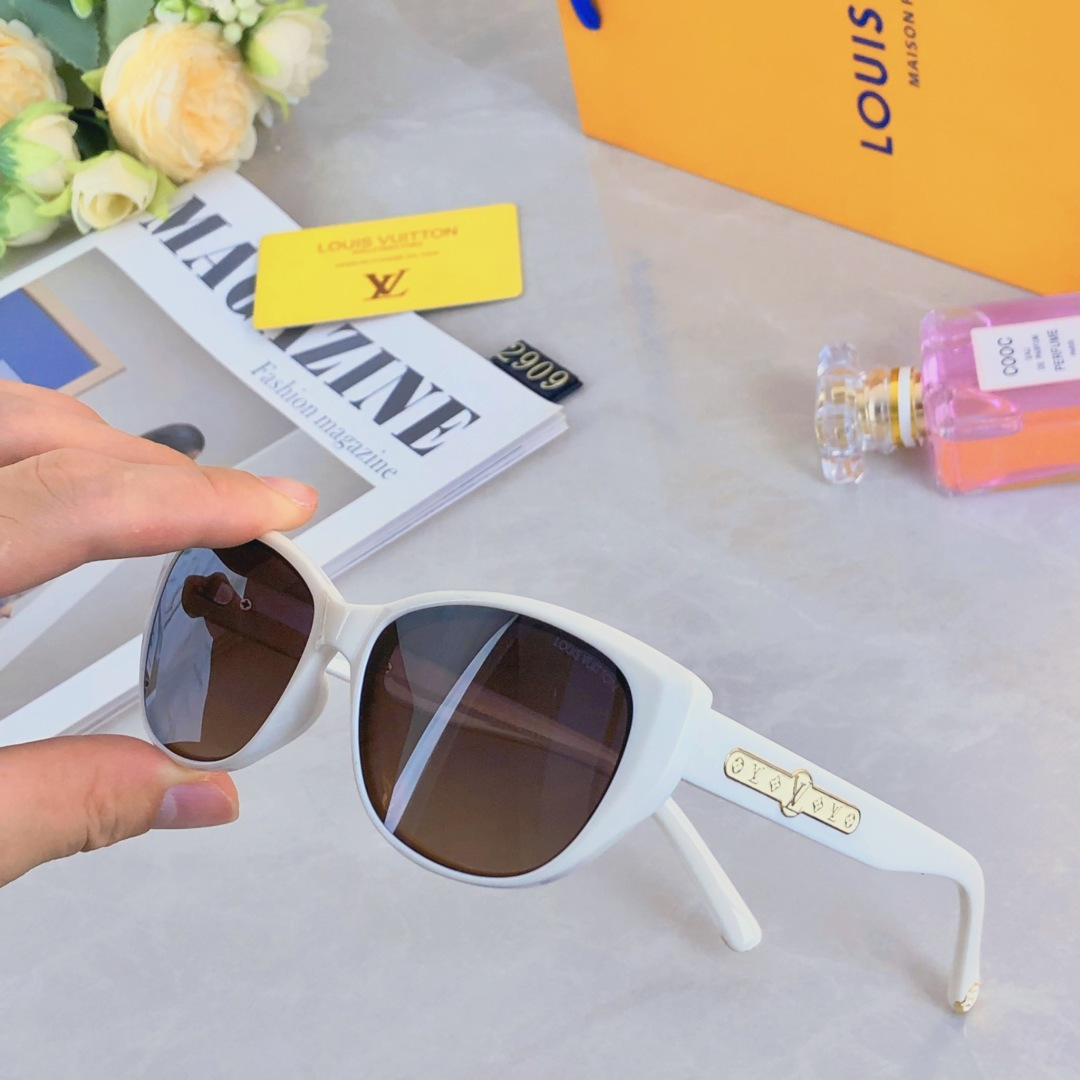 High quality temperament sunscreen sunglasses 2 pcs add : 18030258501 if you need size guide