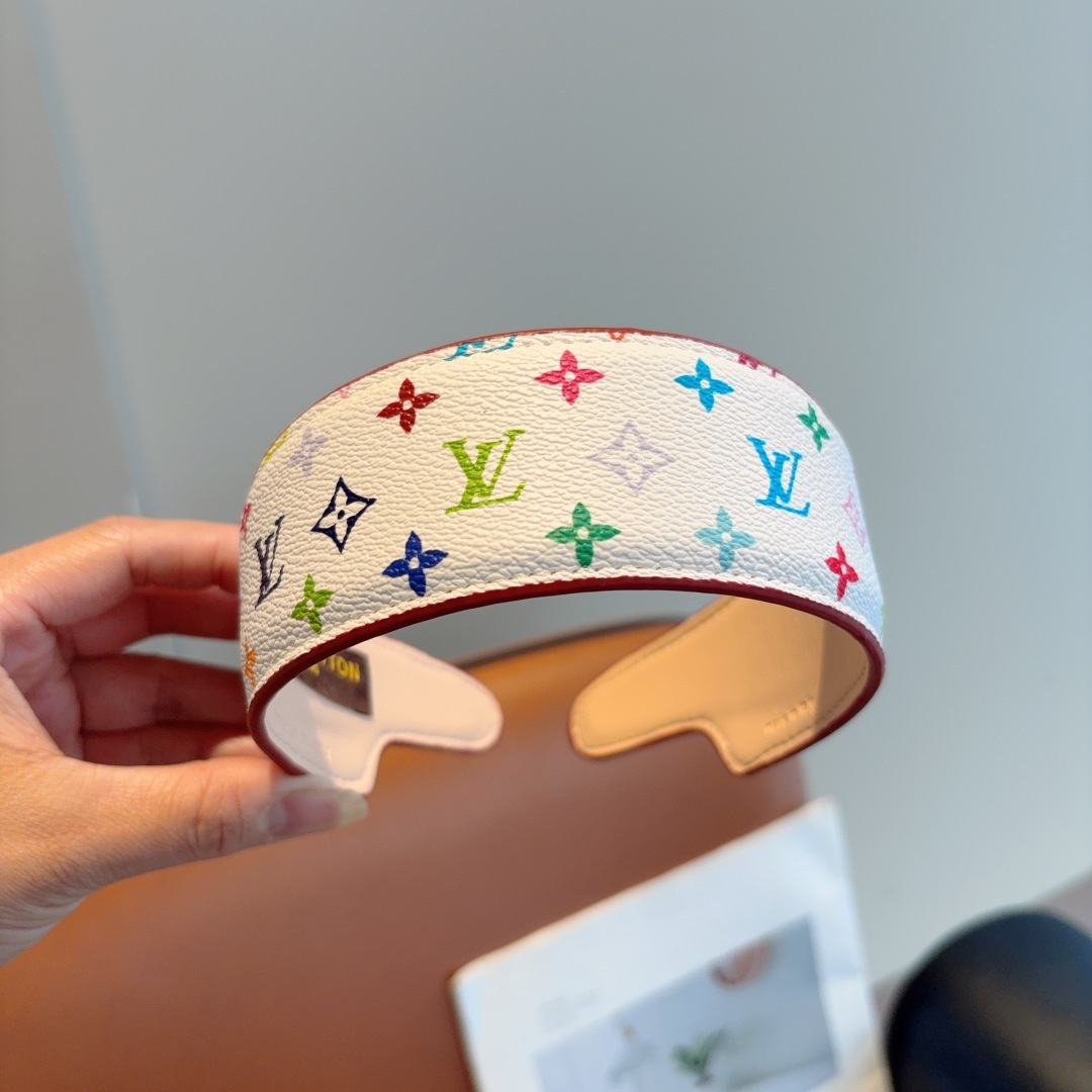 High quality fashionable and versatile headband, please add : 18859952090 if you need size guide