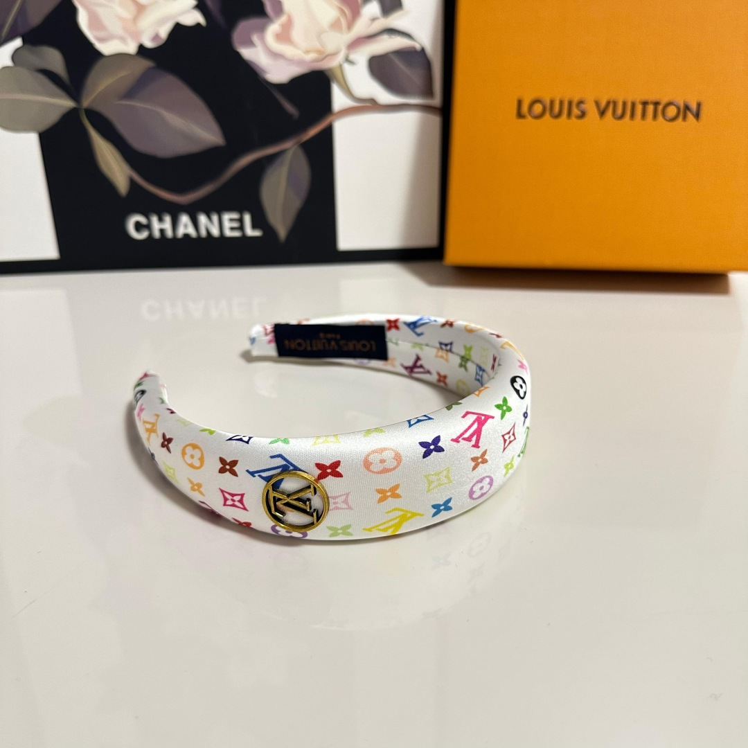 High quality fashionable and versatile headband, please add : 18859952090 if you need size guide