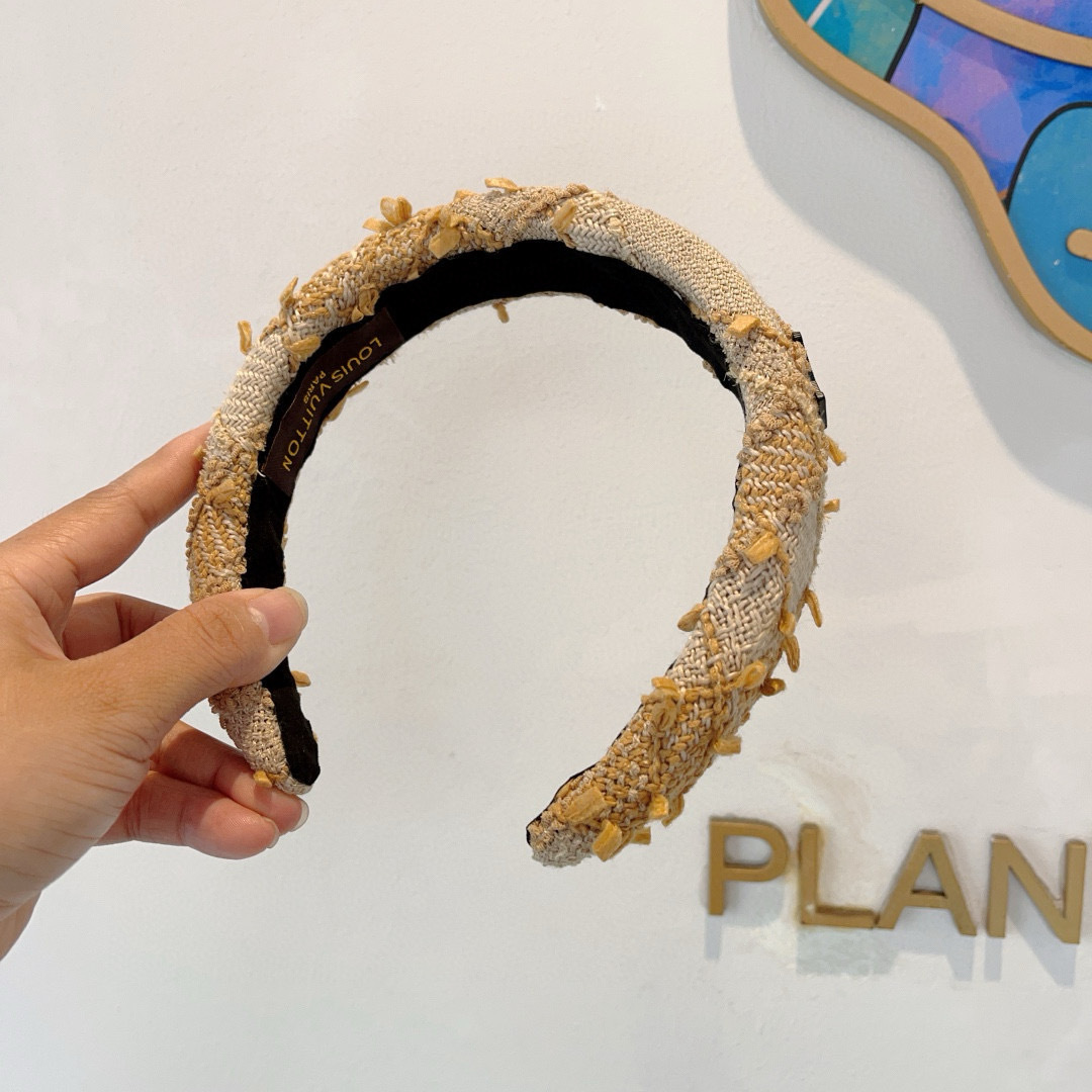 High quality fashionable and versatile headband, please add : 18859952090 if you need size guide