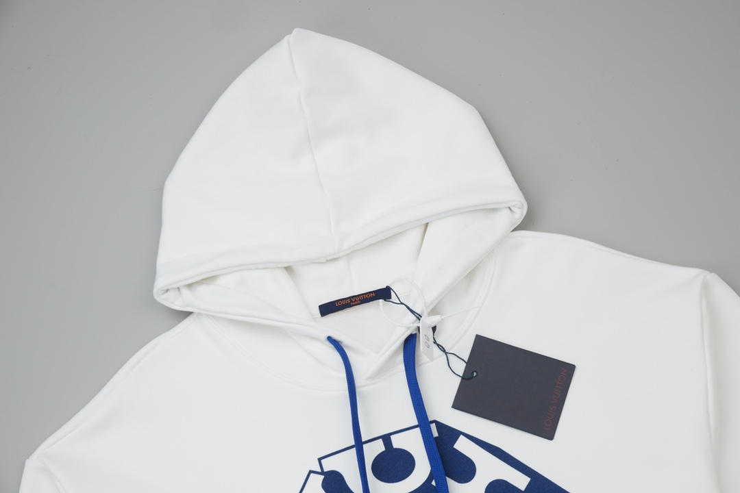 High quality fashion embroidered graffiti hoodie 1 pls add : 18859952090 if you need size guide