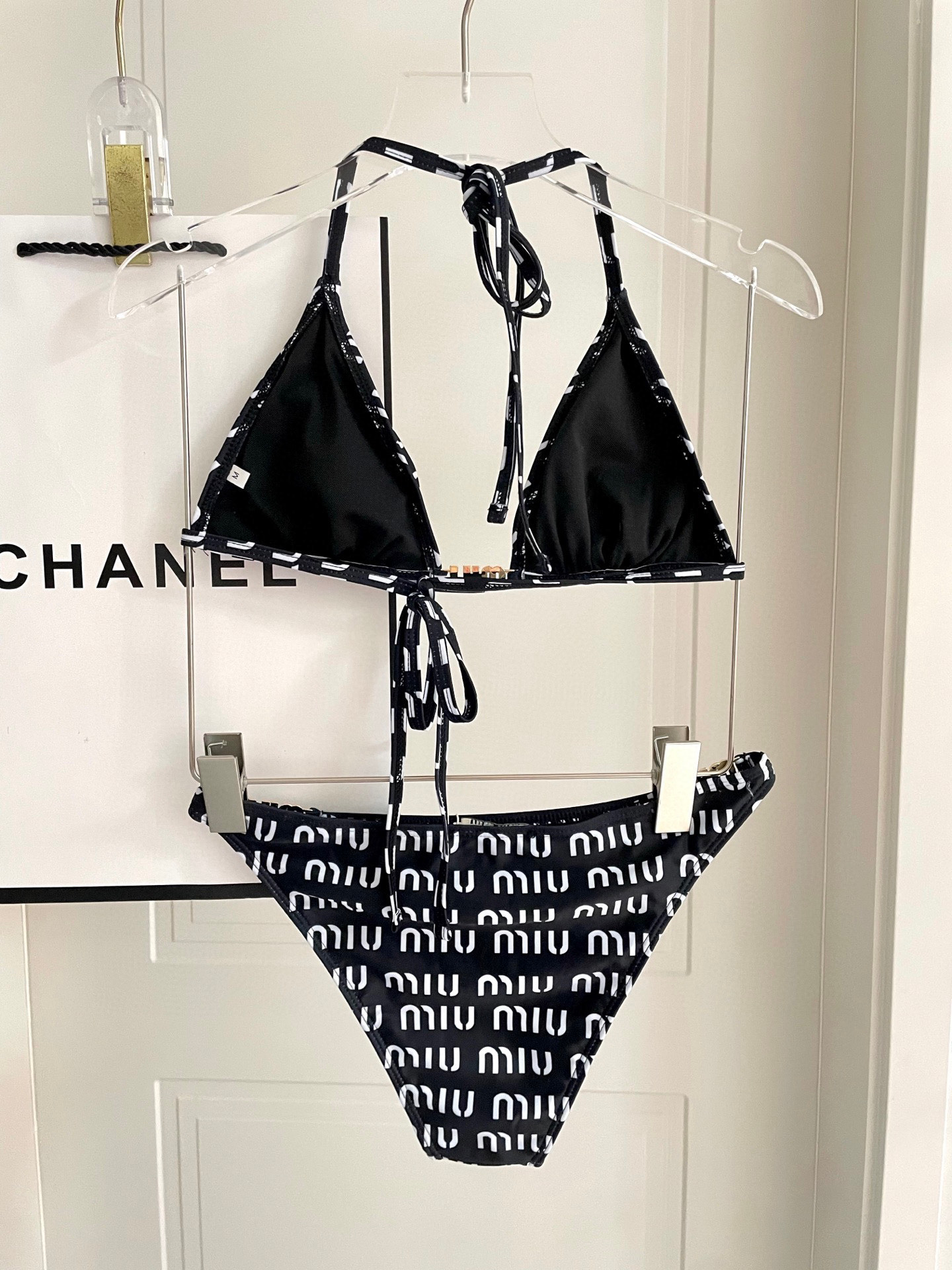 High quality bikini set 2pls add : 18030258501 if you need size guide