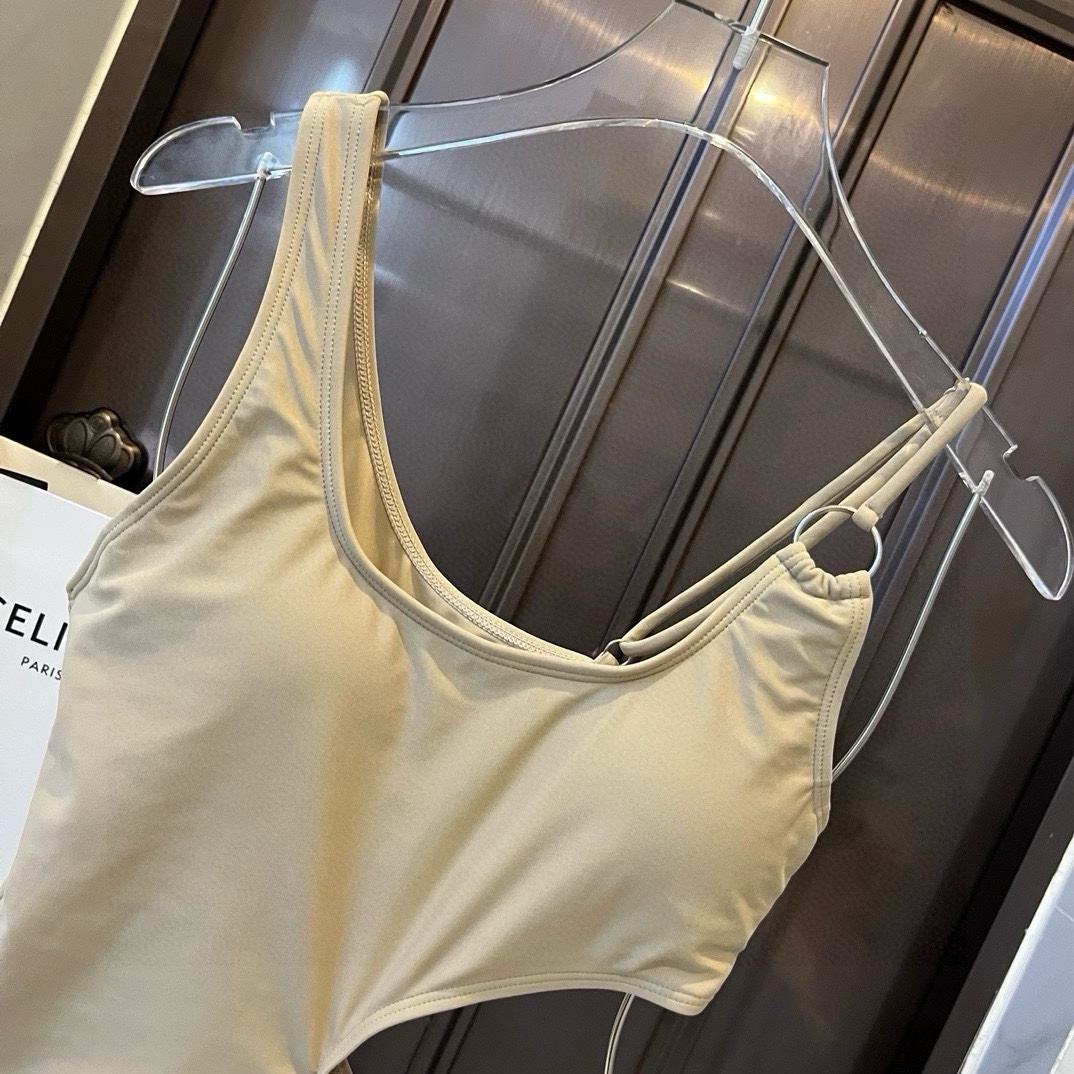 High quality bikini set 2pls add : 18030258501 if you need size guide