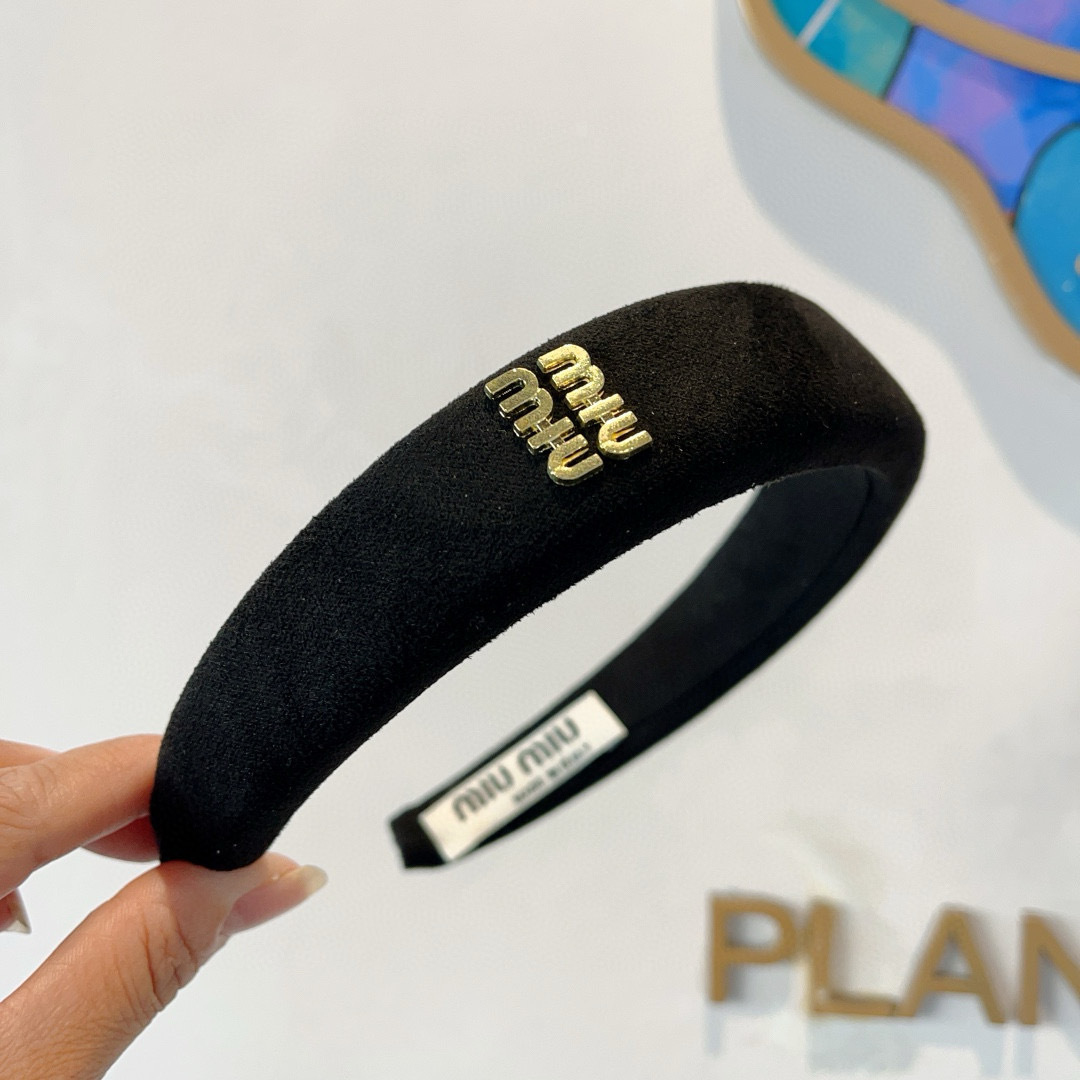 High quality patent leather hair bands, please add : 18030258501 if you need size guide