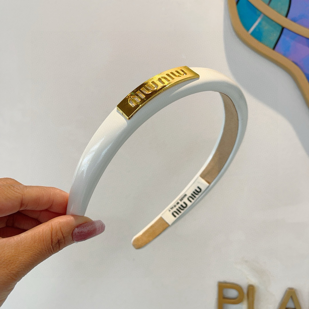 High quality patent leather hair bands, please add : 18030258501 if you need size guide