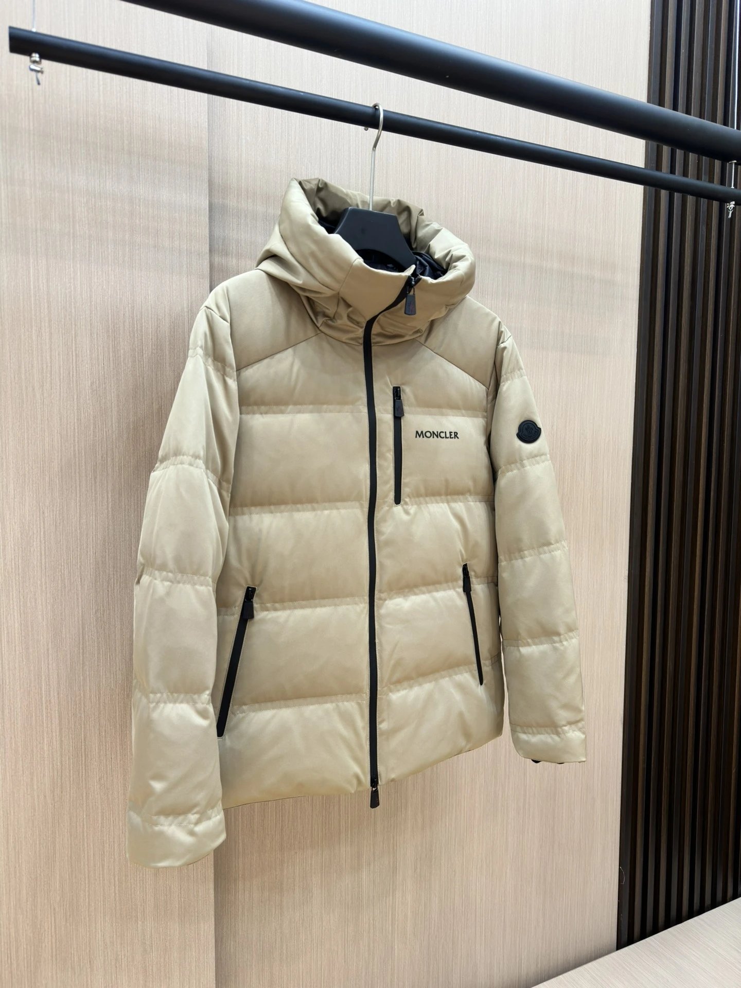 Short casual down jacket