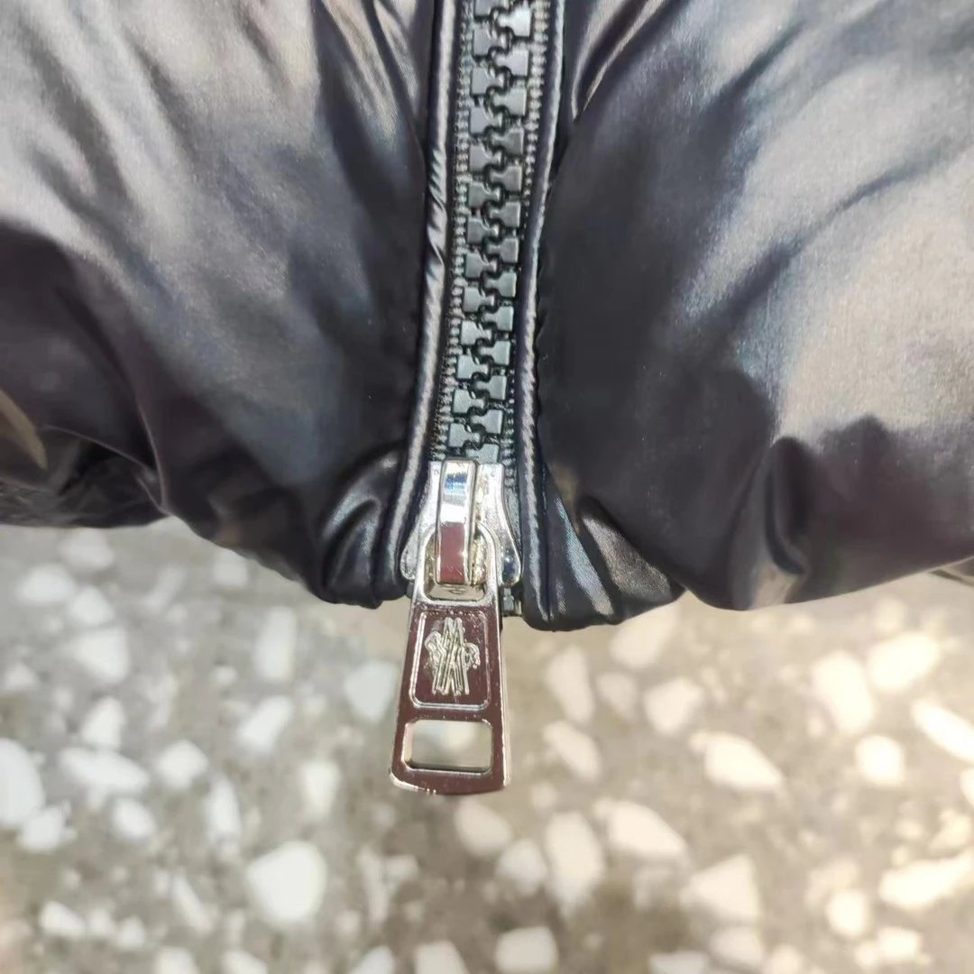 High quality down vest 004