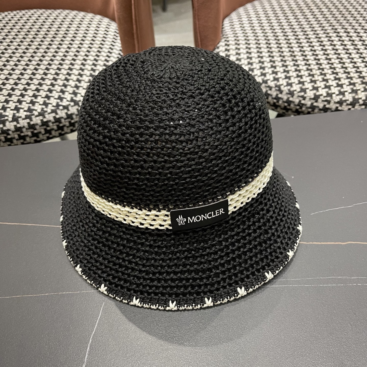 High quality and fashionable sunshade fisherman hat, please add : 18859952090 if you need size guidance
