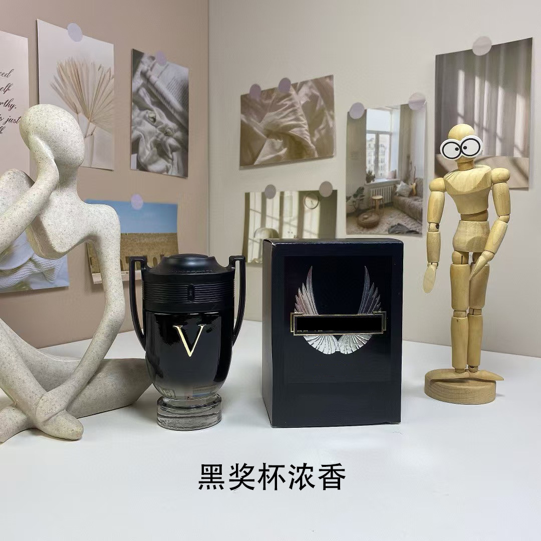 High quality perfume 7 pls add : 18030258501 if u need size guid