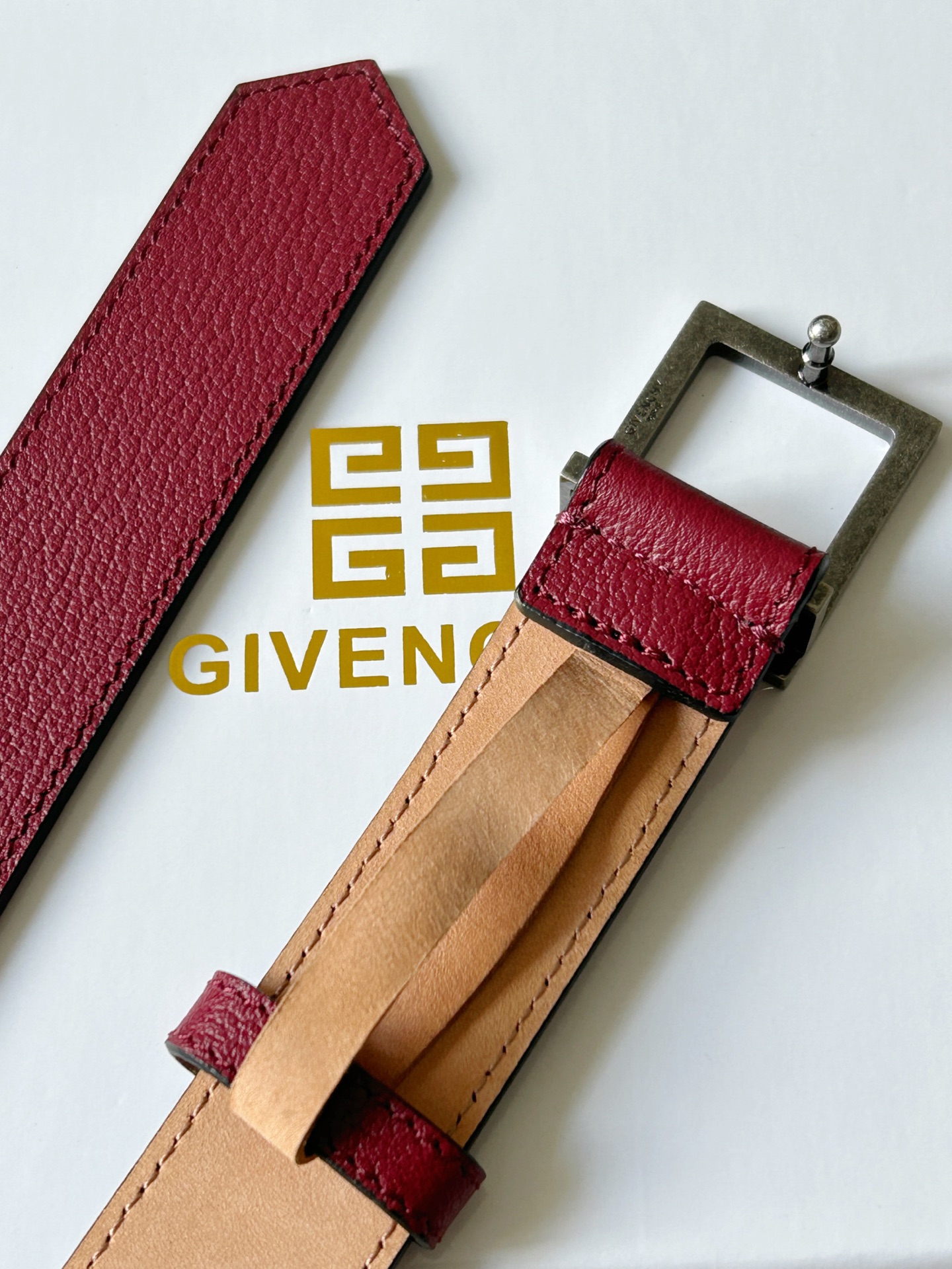 High quality, simple and refined women's waist belt 2 pcs add : 18030258501 if you need size guide