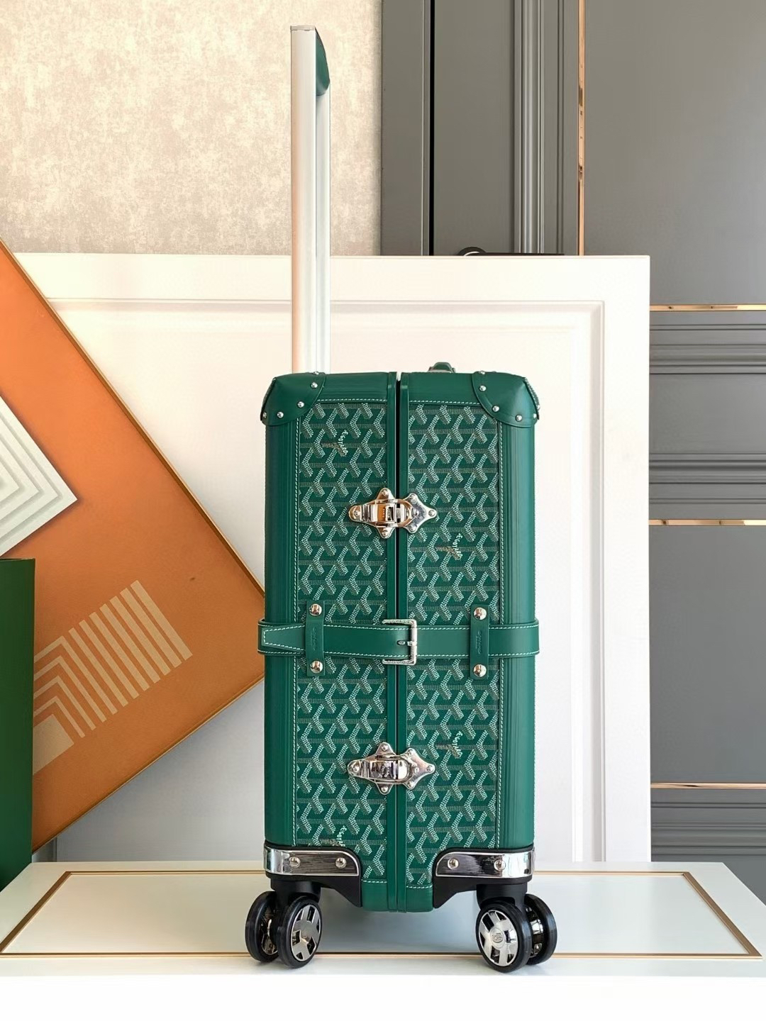 High quality retro style hand-held laptop case