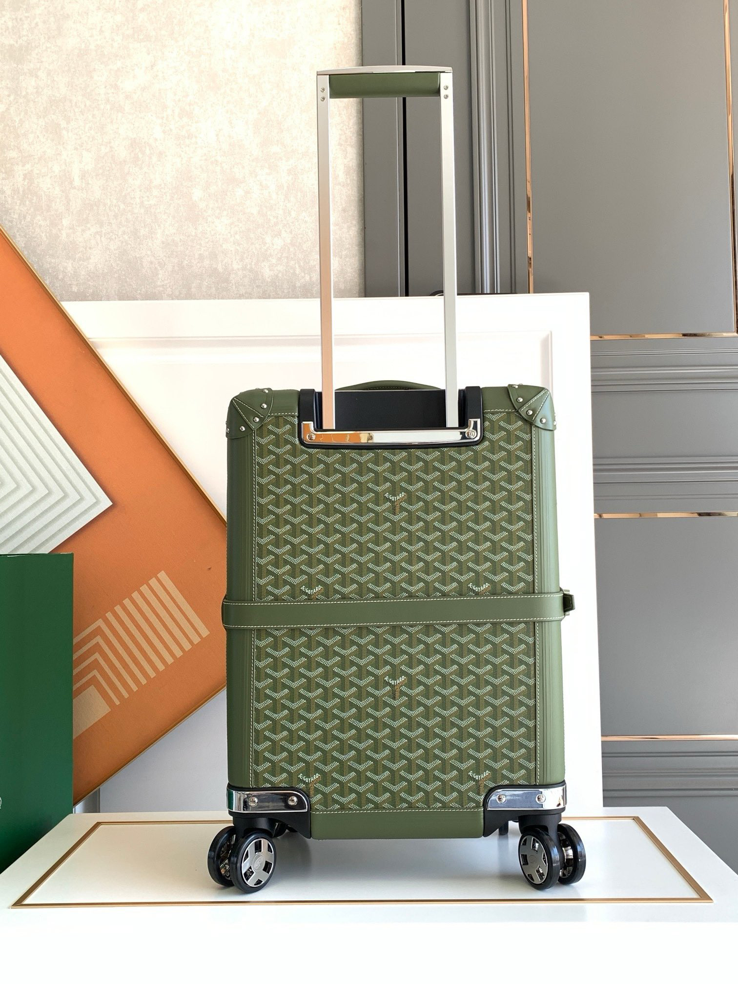 High quality retro style hand-held laptop case