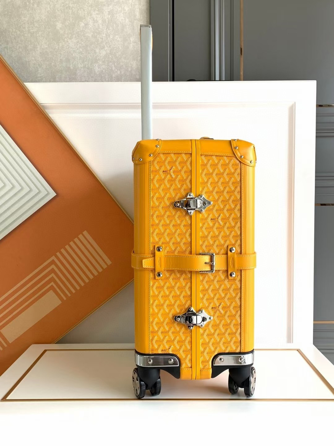 High quality retro style hand-held laptop case