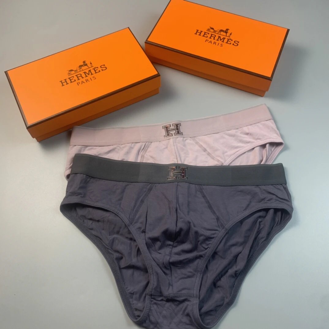 High quality men's underwear in a box of three, with a color selection of 12