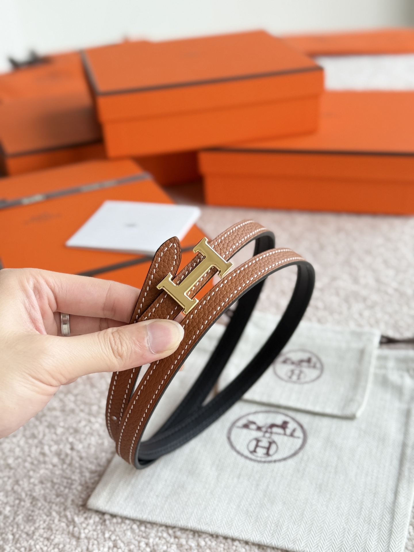 High quality, simple and refined women's waist belt 3 pcs add : 18859952090 if you need size guide