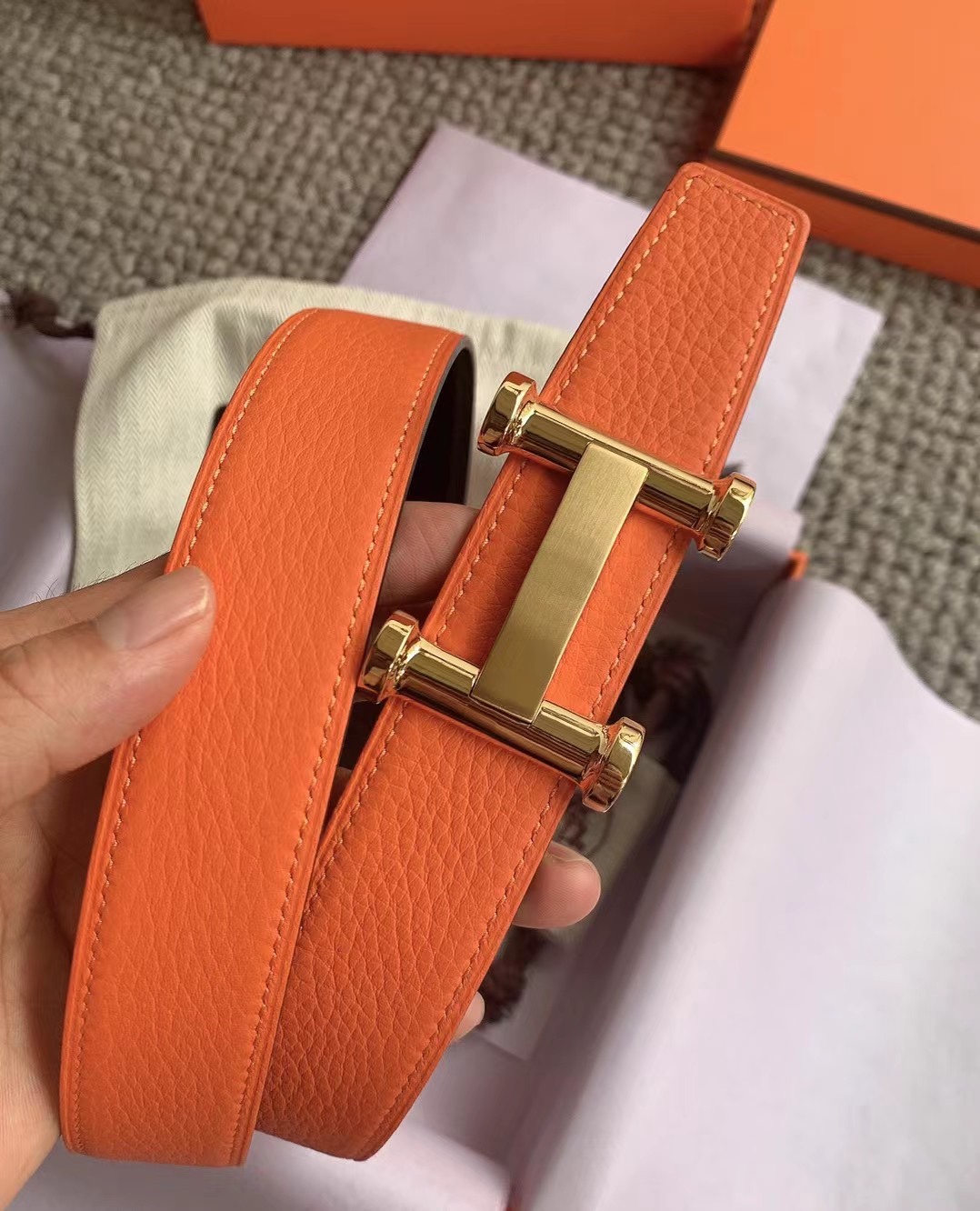 High quality, simple and refined women's waist belt 3 pcs add : 18859952090 if you need size guide